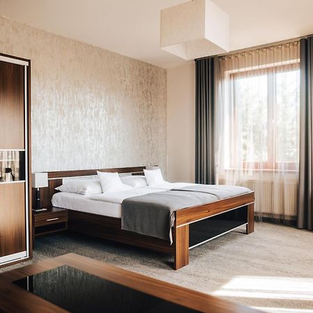 Hotel Elegance Šumperk Kültér fotó