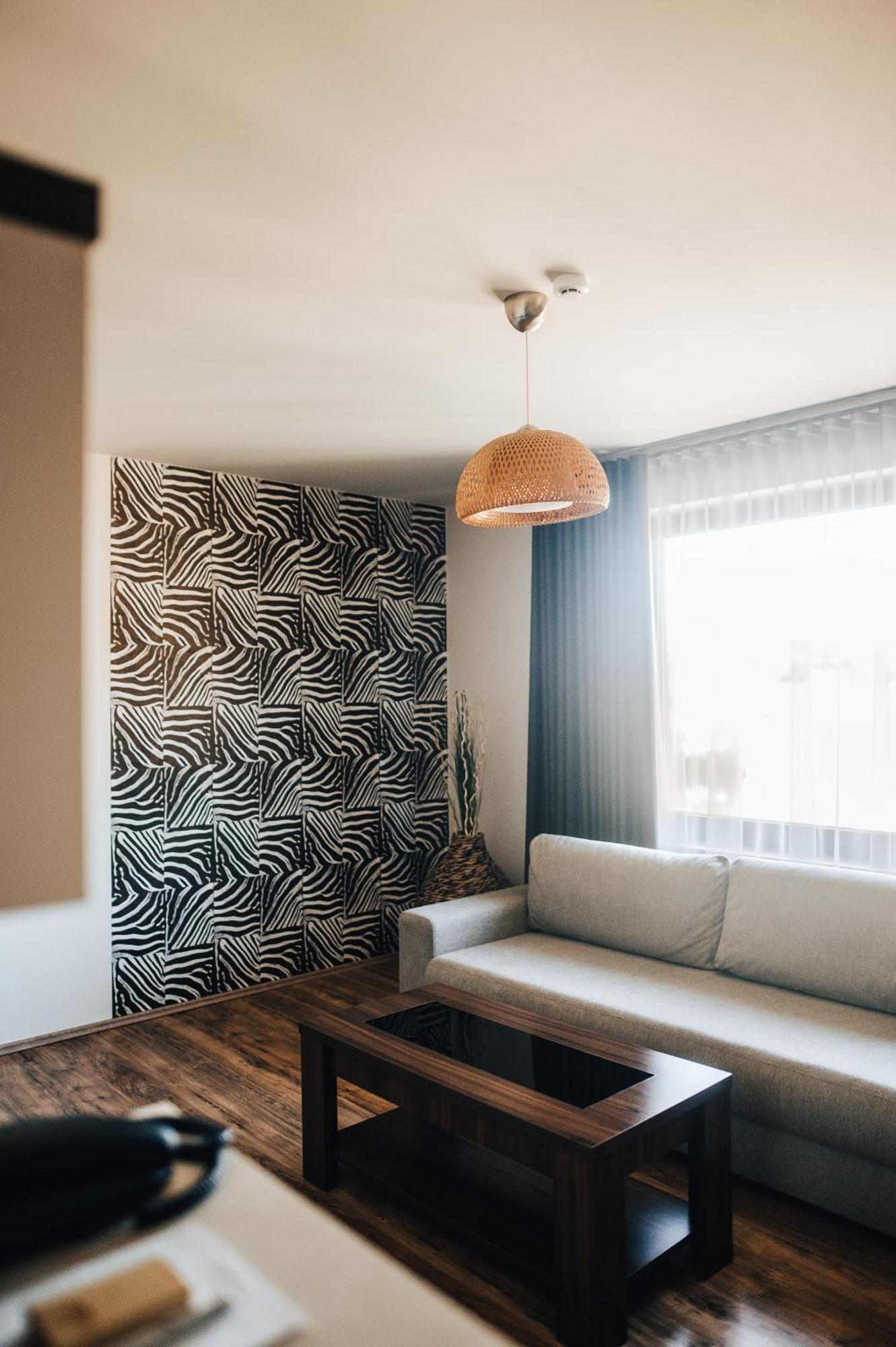 Hotel Elegance Šumperk Kültér fotó