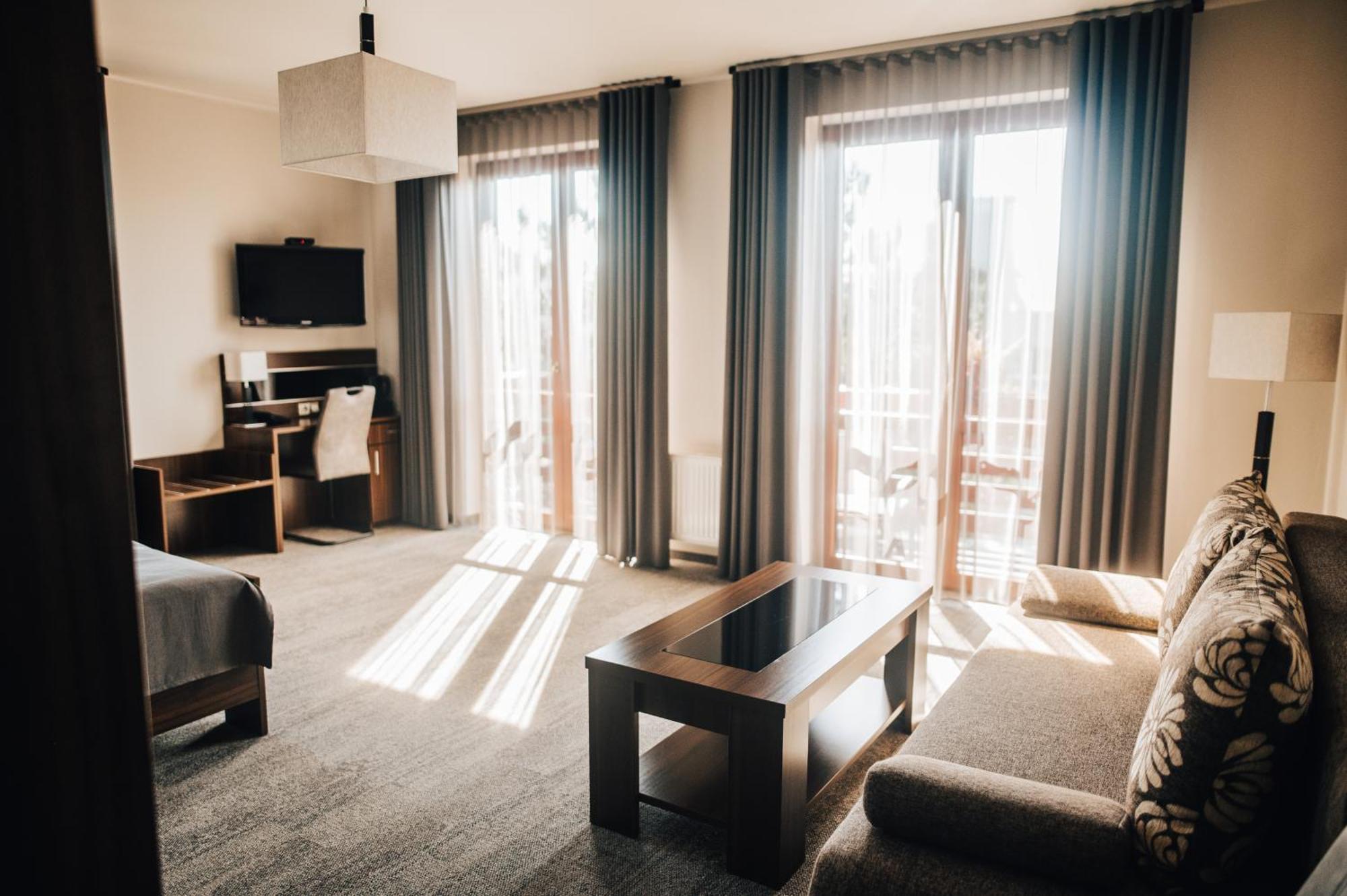 Hotel Elegance Šumperk Kültér fotó