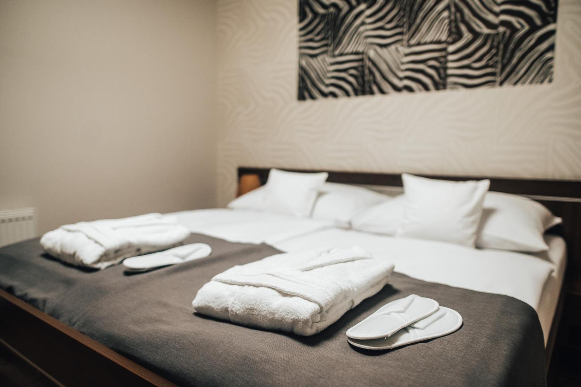 Hotel Elegance Šumperk Kültér fotó