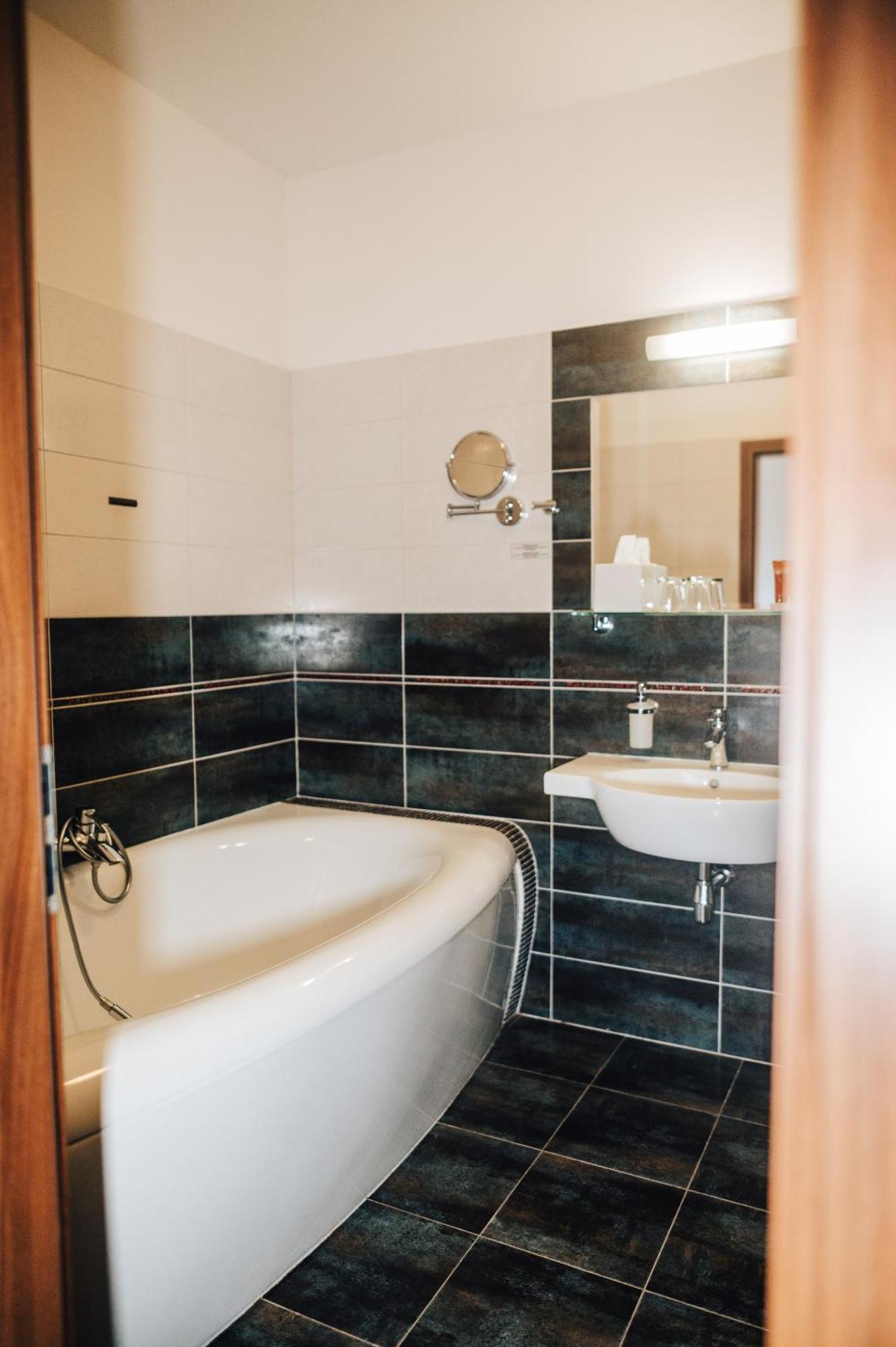 Hotel Elegance Šumperk Kültér fotó